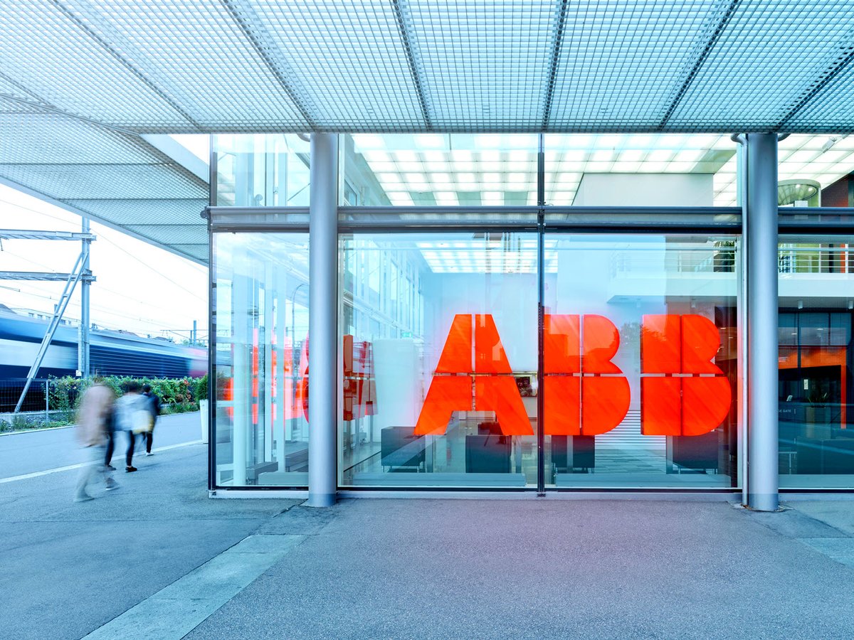 ABB launches new share buyback program of up to $1 billion. Based on the current #ABB share price this represents a maximum of approximately 21.3 million shares. Read more: social.abb/launches-new-s…