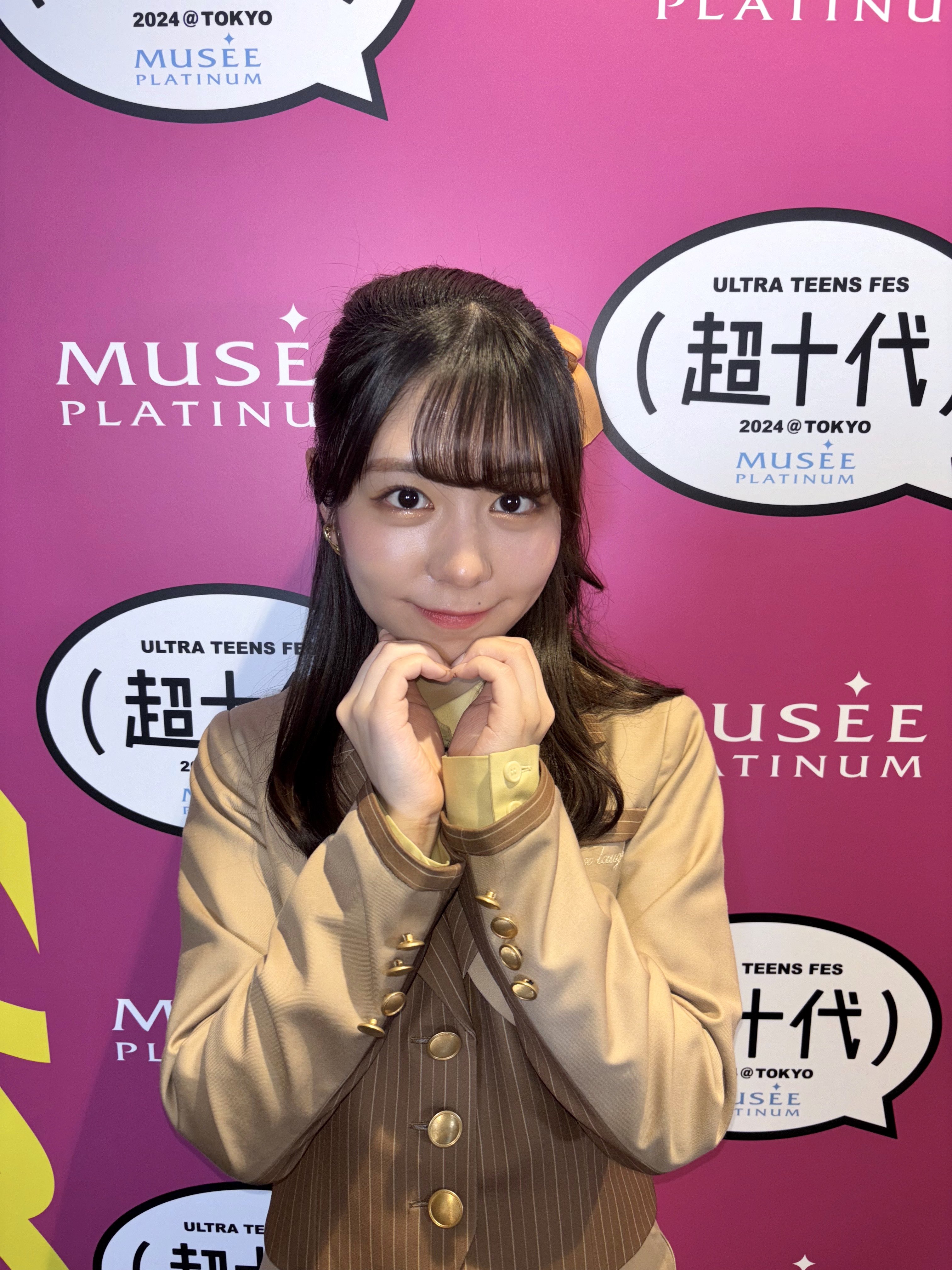 完売商品　ラフラフ　齋藤有紗　アクリルスタンド　黒衣装　100億点 完売商品 ラフラフ 齋藤有紗 アクリルスタンド 黒衣装 100億点