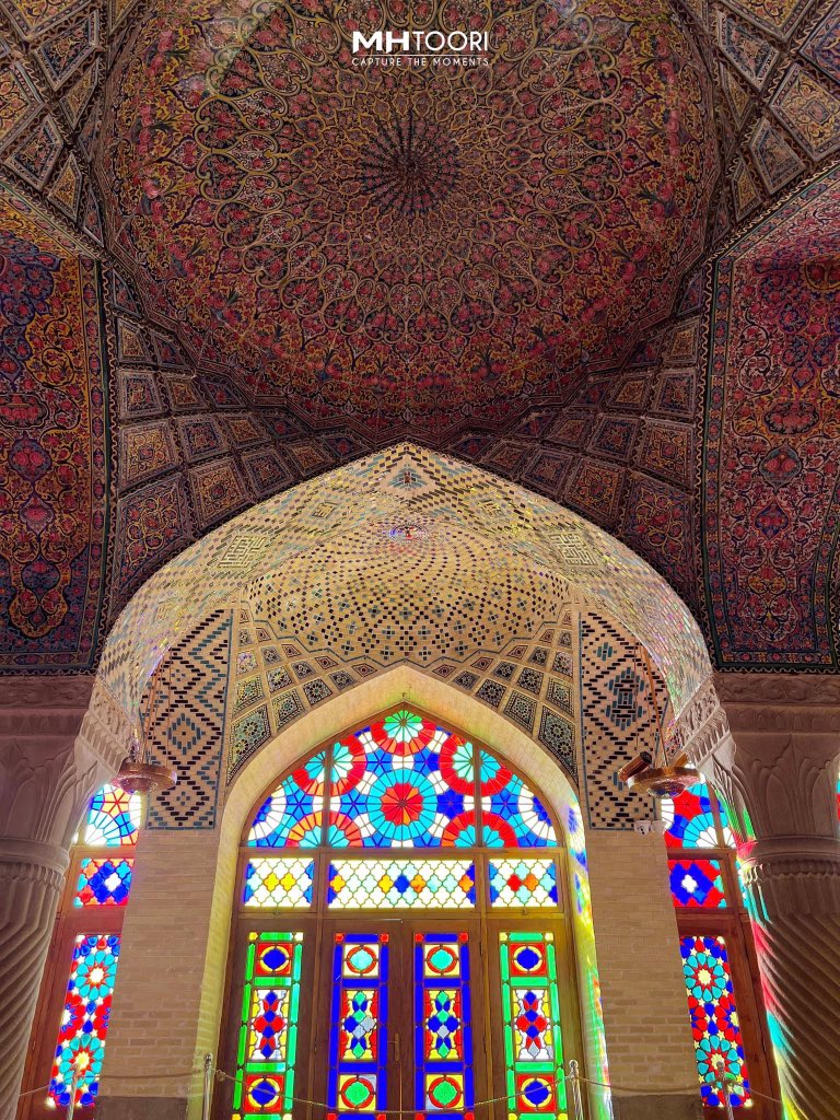muzamil_toori's tweet photo. A Beautiful Mosque in Iran ,Shiraz known as Pink Mosque also known as Masjid Nasir ul Molk is a Master Piece of Persian Architecture #PinkMosque #Shiraz #Iran #Travel #Art https://t.co/dPQdtri3AF