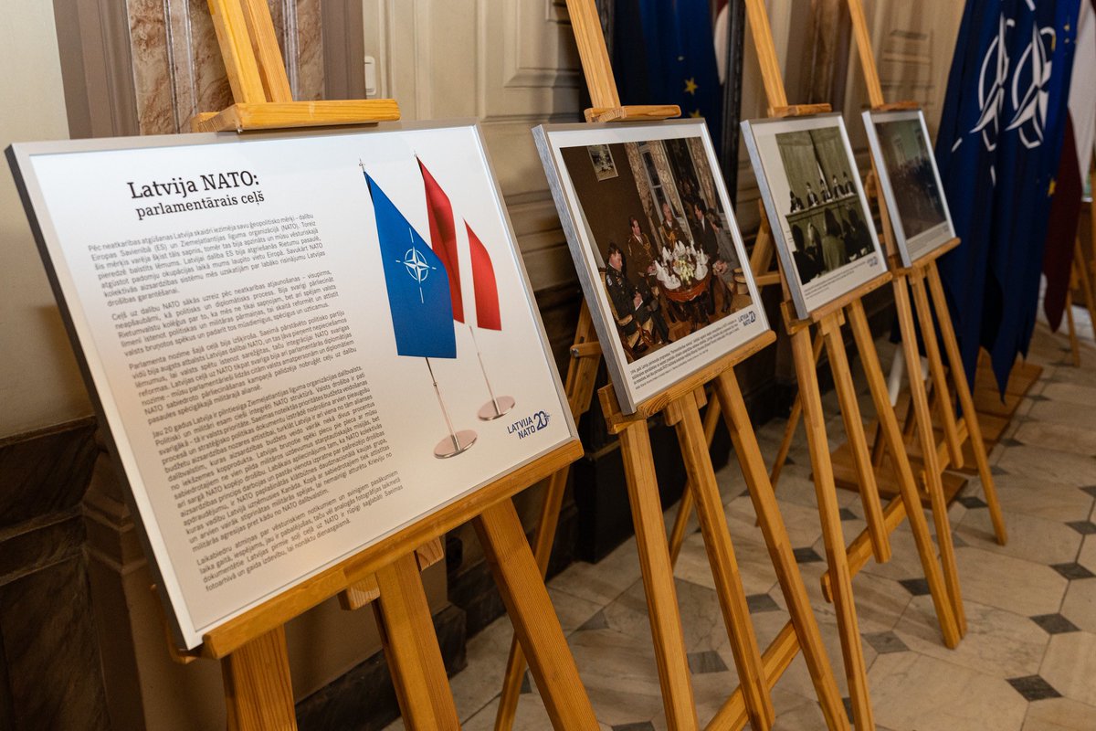 Honoured to mark Latvia’s 20th anniversary in #NATO at @Jekaba11, with @ZKLukasevica @RaimondsBrg & members of the Saeima, to open the photo exhibit ‘Latvia in NATO: the Parliamentary Path’ and meet the professionals behind the cameras. 📸: Reinis Inkēns saeima.lv/lv/aktualitate…