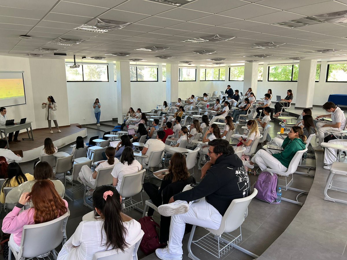 A week ago, Chapter Universidad Autonoma de Guadalajara hosted an academic workshop , ”Stop Migraine”.💆
