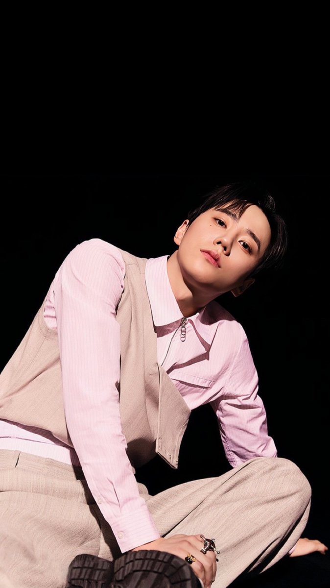 ljy096's tweet photo. #COSMOKOREA
毫無畏懼地衝刺
盡情受傷和磨礪
每一天才得以心滿意足
#李濬榮 的自由冒險✨
#LeeJunYoung
#イジュニョン #李濬榮
#อีจุนยอง #이준영 #jflex
#BLADEentertainment
#096interview
#096Positive
#096wallpaper https://t.co/RSsN8xtKIi