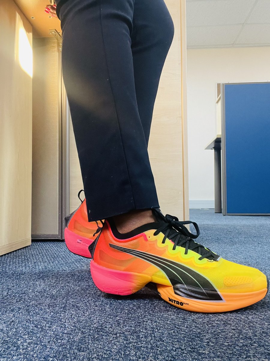 Devandy10's tweet photo. Office transport for today 👌🏽🔥😍
@PUMASouthAfrica Nitro Elite Fast-R
Love the cushion, comfort and it’s lightweight 🖤
#PumaRunning
#ForeverFaster
#FastR https://t.co/vg0NhUaGhw