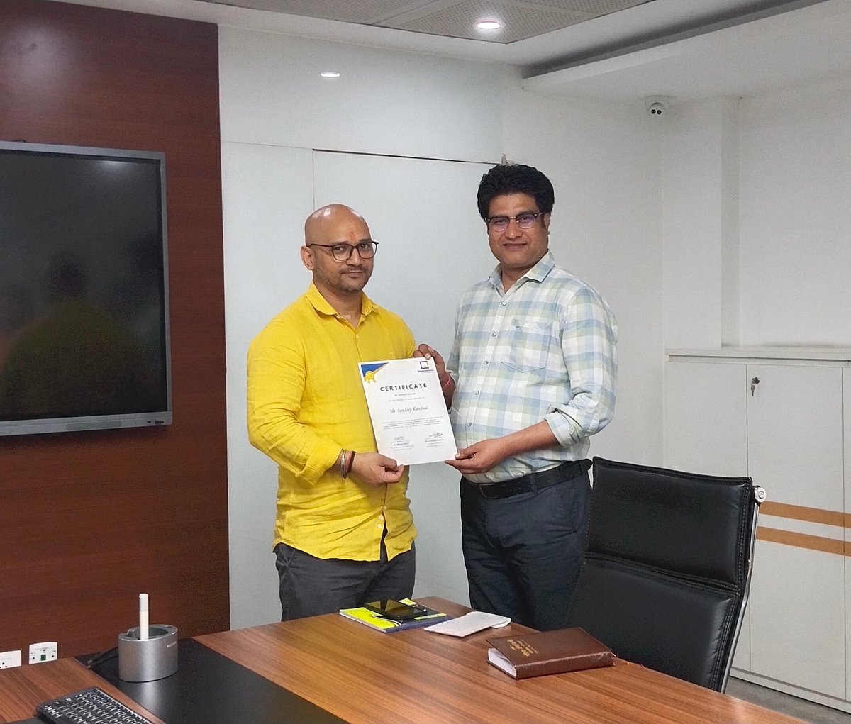 CypressSPL's tweet image. #CypressSolutions recognizes Sandeep Kandwal&apos;s exceptional #dedication, efforts, and expertise in spearheading the #BankofBhutan project in Thimphu!
📷 His single-handed #efforts ensured #customersatisfaction and set the stage for #futurecollaborations.

#EmployeeRecognition