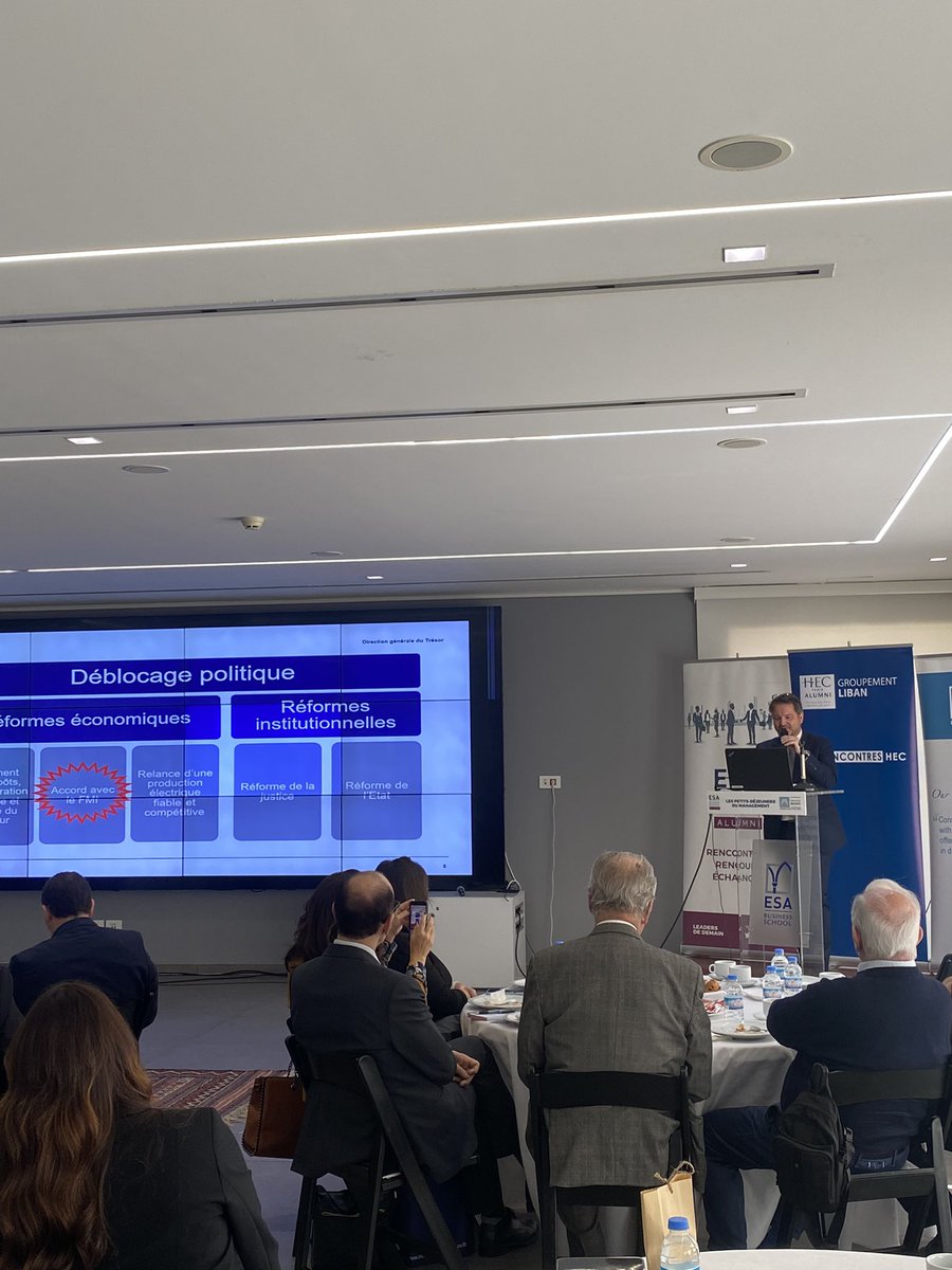 #EnDirect Petit déjeuner du management avec François Sporrer sur le thème : “Que faire pour remettre en marche le Liban et que peut faire la communauté internationale et la France en particulier ?” 

#ESAAlumni #ESABusinessSchoolAlumni