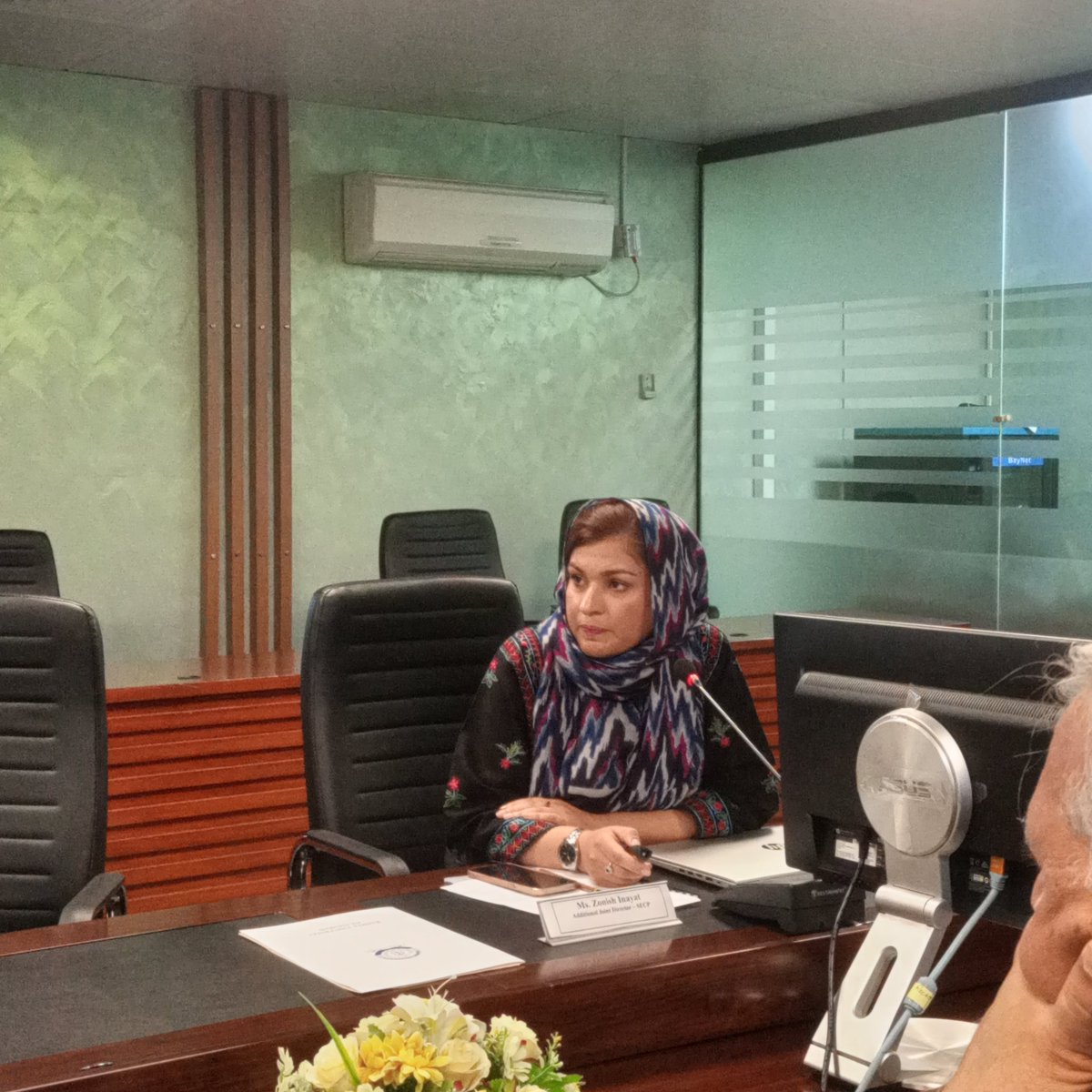 PciPakChina's tweet photo. Ms. Zonish Inayat, Assistant Joint Director SECP, @SECPakistan explained the regulatory intention in Pakistan to prioritize adherence ESG frameworks by corporations. 

#ESG #GreenCPEC https://t.co/jd7uUpUhFB