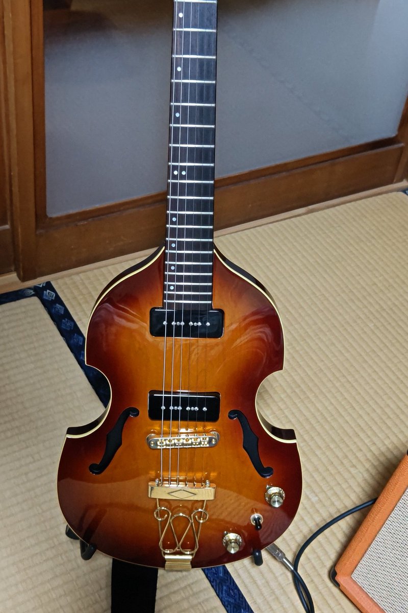 oNTy5Wf's tweet photo. またまた、久しぶりに出した🎶😶🎻
#YAMAHA
#VGStandard
#orangeamp https://t.co/cnzl3CY7Ez