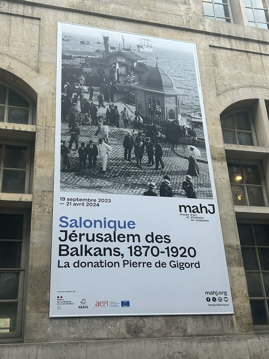 Very impressive photo exhibition of old photographs of Thessaloniki at the Museum of Art and History of Judaism in Paris, where I had the pleasure to participate at a panel on the history of the old Jewish cemetery of the city @mahjparis