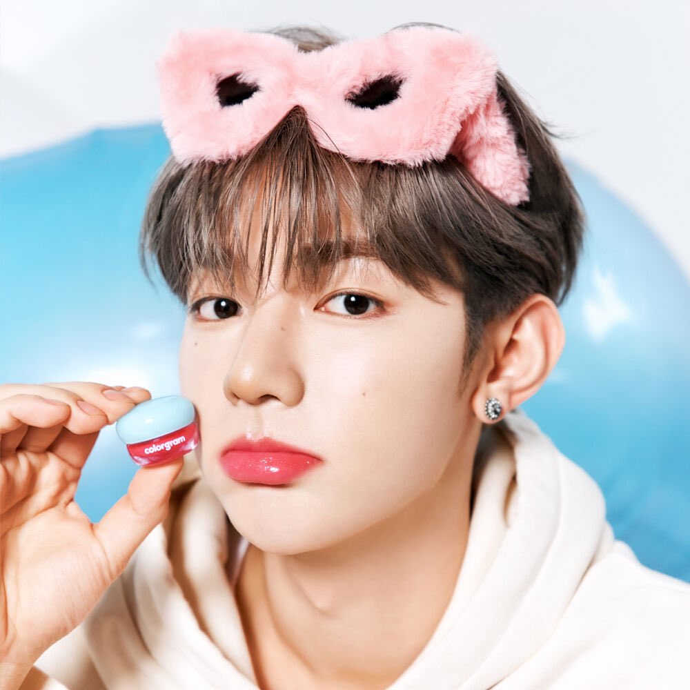 컬러그램 본사에
개큰절박기 감사하다고 상소문 백장 올리기