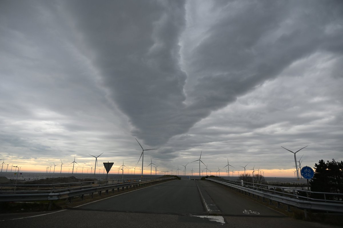 PD1ALW's tweet photo. @BuienRadarNL @buienradar  #Breezanddijk  08.30 https://t.co/Ce2GmnBzuo