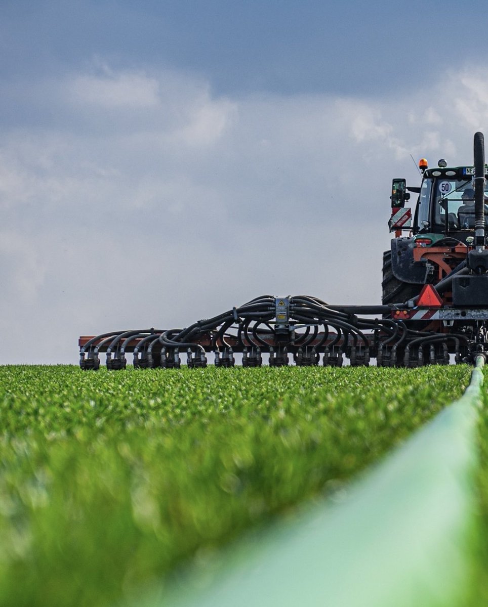 Forget tractors, hello robots!  

AgTech is changing agriculture with AI-powered machines that maximize yield & minimize waste.  
#AgLife #AgInnovation #AgronommeTips