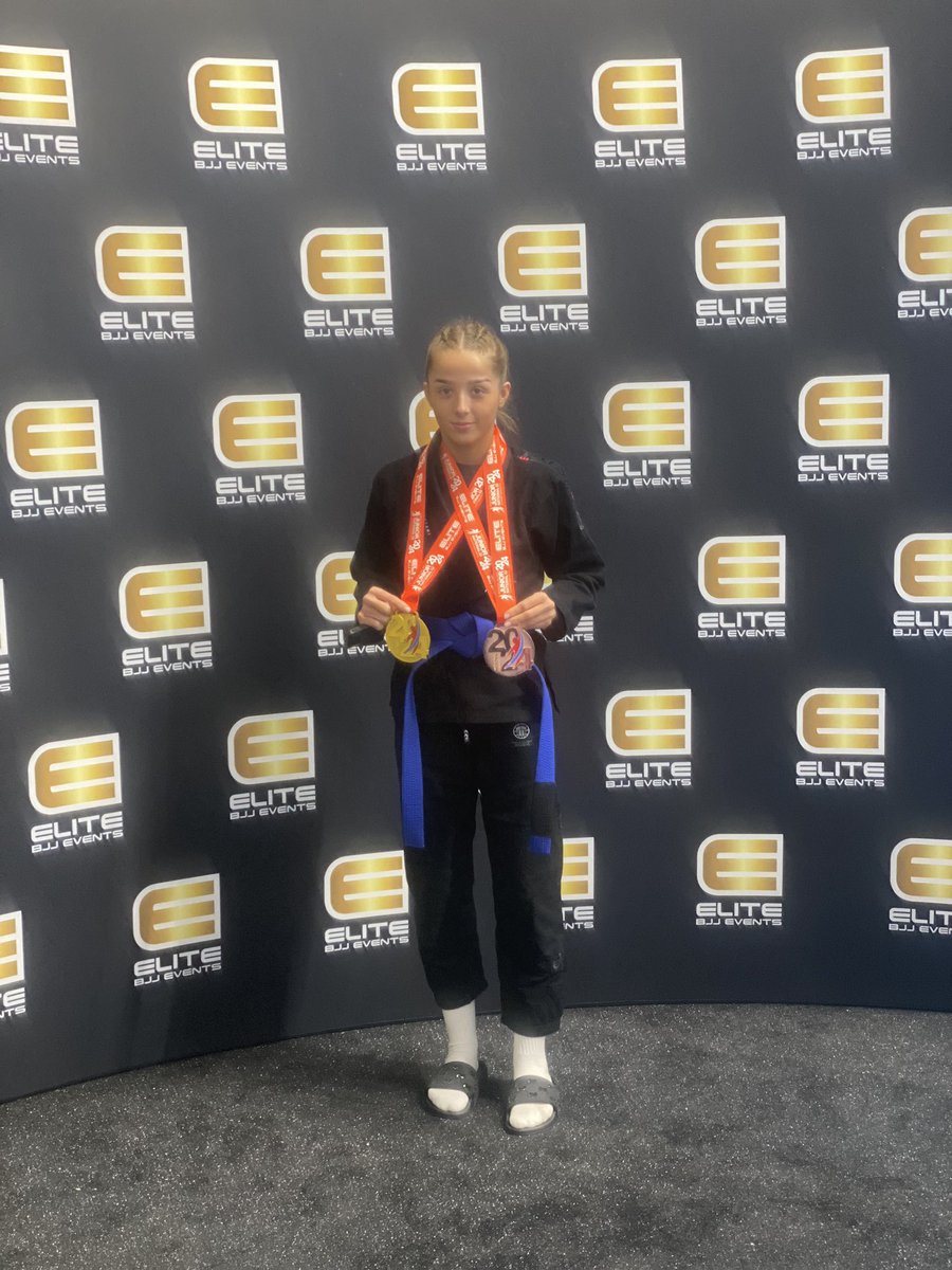 walton_mma's tweet photo. @lexiwaltonmma Competed at Jiujitsu British Nationals at absolute category 
Much heavier competition 
Winning Gold And Bronze 
@IslwynHighSport https://t.co/35KndDgMEQ