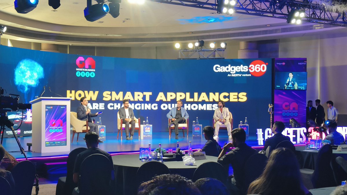 Next up, we cover all things Smart Appliances with @tarunpathak as the moderator, and @Ankit167ankit Research Analyst - Counterpoint, Sanjay Gogia - President CP Plus, and Sharan Pillai - Sr. Manager Marketing, Flipkart as the esteemed panellists. #Gadgets360Awards