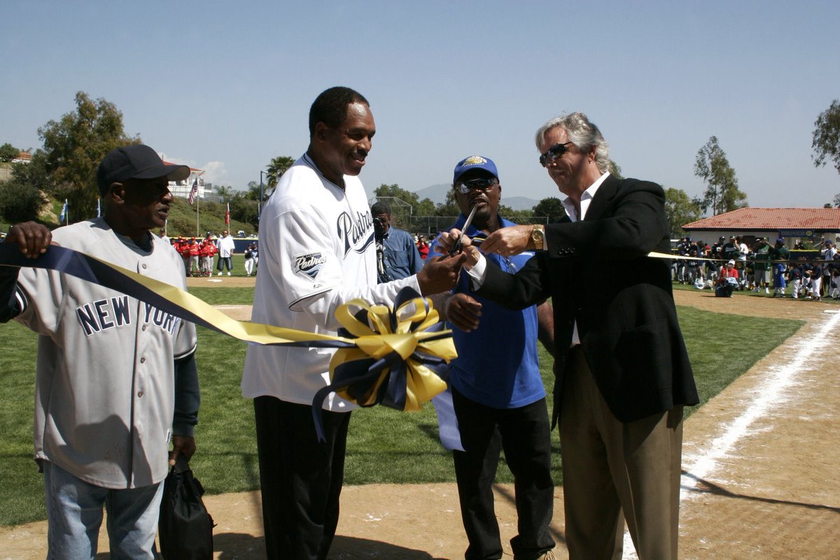 loanmanagement's tweet photo. @_mcameron44 @DaveWinfieldHOF wrote a book about this subject many years ago.  @Padres had a Little Padres Park program that rebuilt inner city fields in San Diego that was stopped years ago after John Moores sold the team.  You were my daughter’s favorite SD Padre! https://t.co/DrNTQUBje7