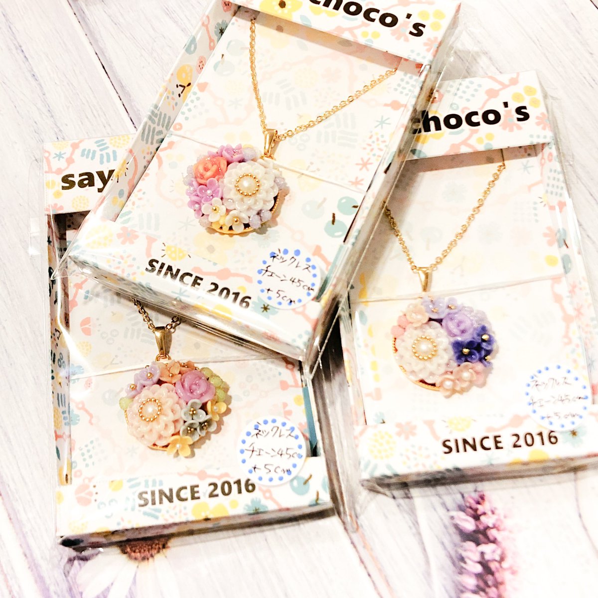 【追加納品情報】
sayachoco′s様(<a href="/sayachoco_shop/">🌻sayachoco's🌷《さやちょこ》</a>)より作品が到着しました。
ビオラのポストピアス、フラワーリング、フラワーネックレスが届きました！
素敵なケースに入っておりますのでプレゼントにもピッタリです✨