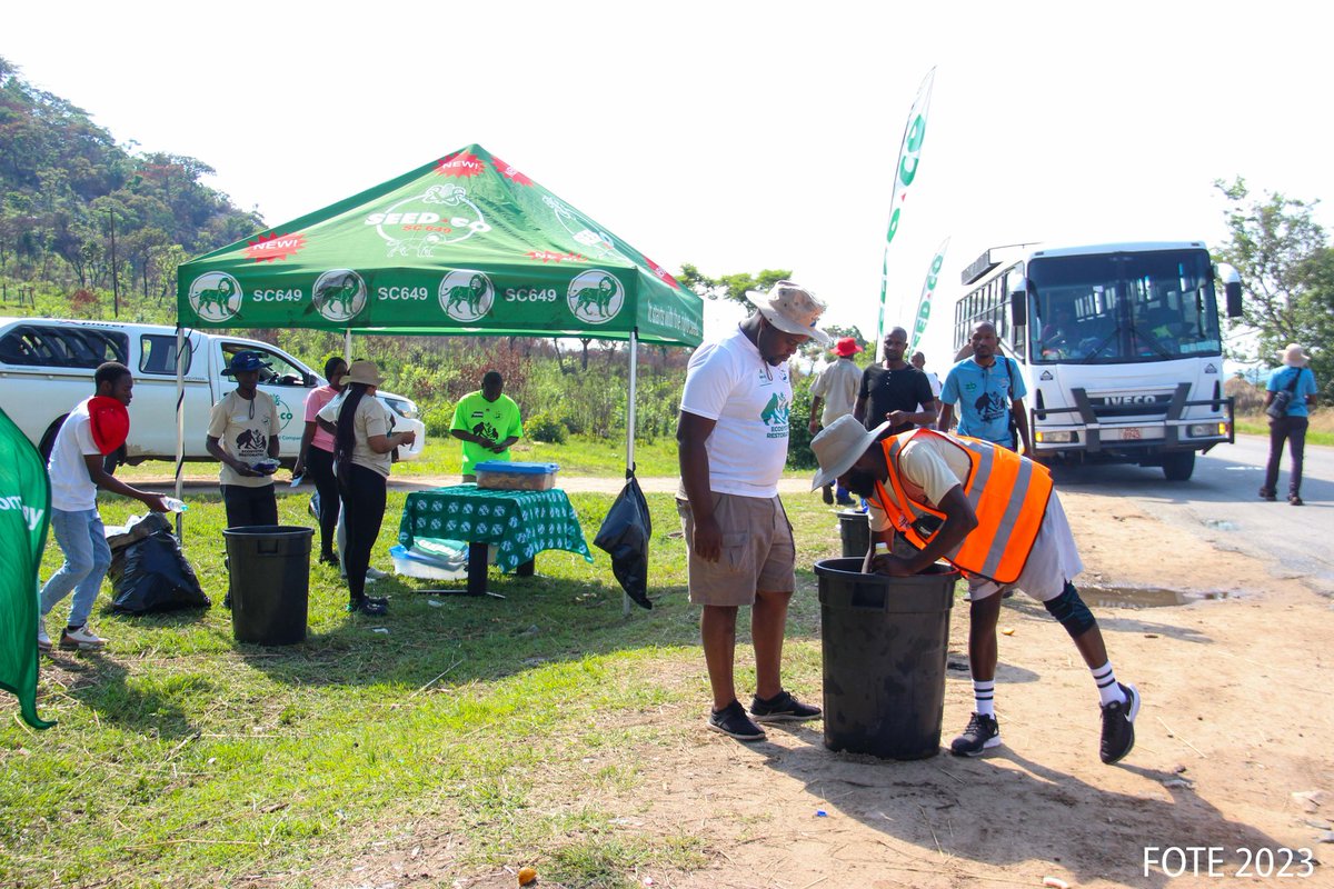 Throw back Thursday #PlantATreeToday #EcosystemRestorstion #BuildingCommunitiesTogether @SeedCoZimbabwe @OldMutualZW @Nyaradzo_Group @StanbicBankZW @OKZimbabwe @EMAeep @roadangelszim @forestrycom1 @tanganda_tea @ScanlinkZim