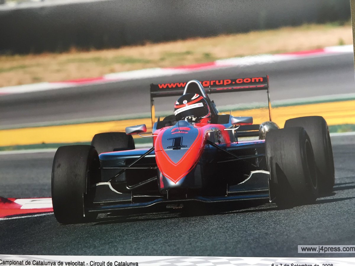 h_zoest3's tweet photo. Champion  F2000 in Year 2007 and 2008  🏆🏆 henk van zoest https://t.co/iDRr7w0hz5