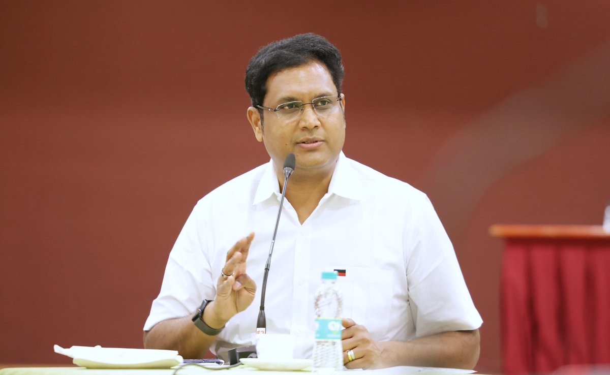 OfficeOfTRBR's tweet photo. மாண்புமிகு தொழில்,முதலீட்டு ஊக்குவிப்பு மற்றும் வர்த்தகத் துறை அமைச்சர் முனைவர் @TRBRajaa அவர்கள் தனது பிரச்சாரத்தின் ஒரு பகுதியாக  கோவை கொடிசியா வளாகத்தில் பல்வேறு தொழில் துறைகளின் பிரதிநிதிகளை சந்தித்து பேசினார். https://t.co/cQuZCJQeUZ