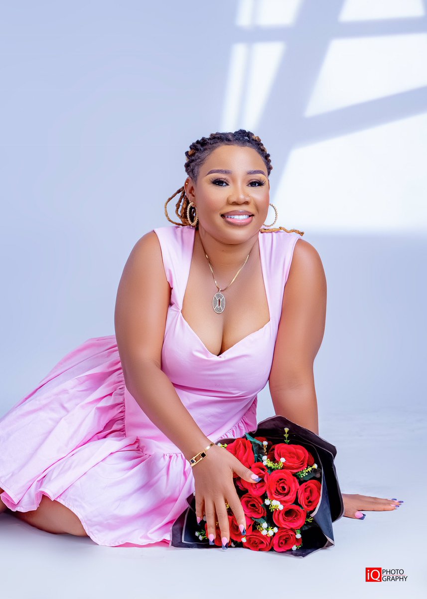 UbogunF's tweet image. Landlord said it my turn to get balloons 🎈,happy birthday Najite 
A girl helped by God 💯💯✌️