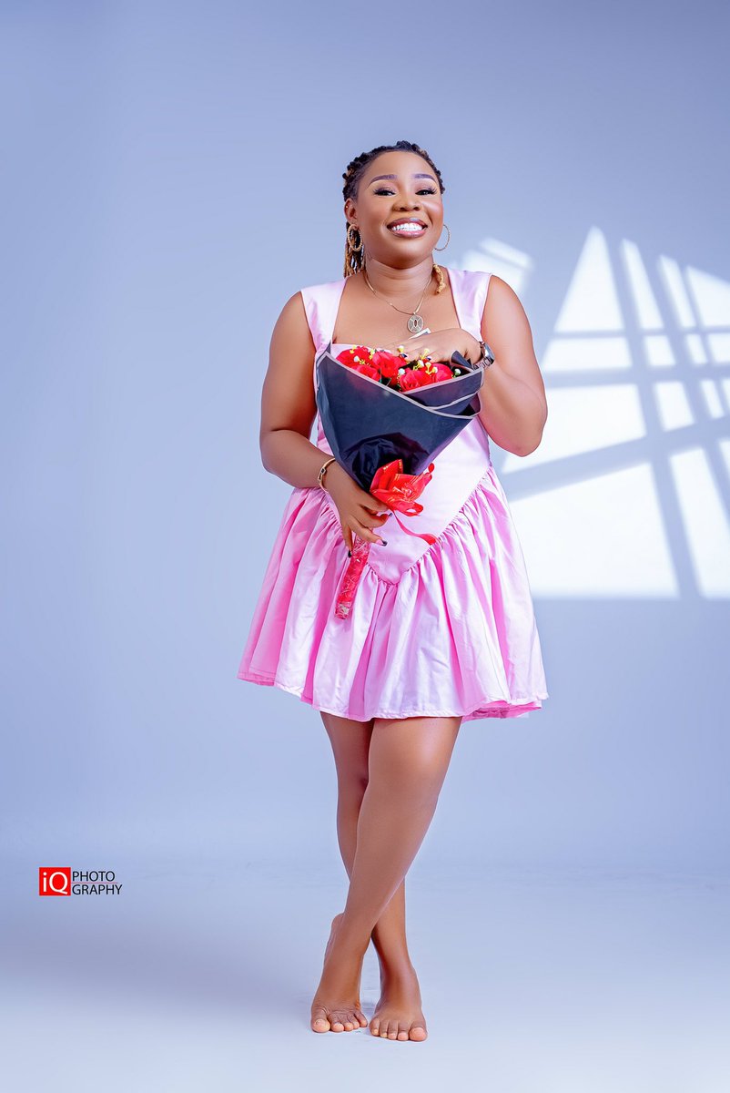 UbogunF's tweet image. Landlord said it my turn to get balloons 🎈,happy birthday Najite 
A girl helped by God 💯💯✌️