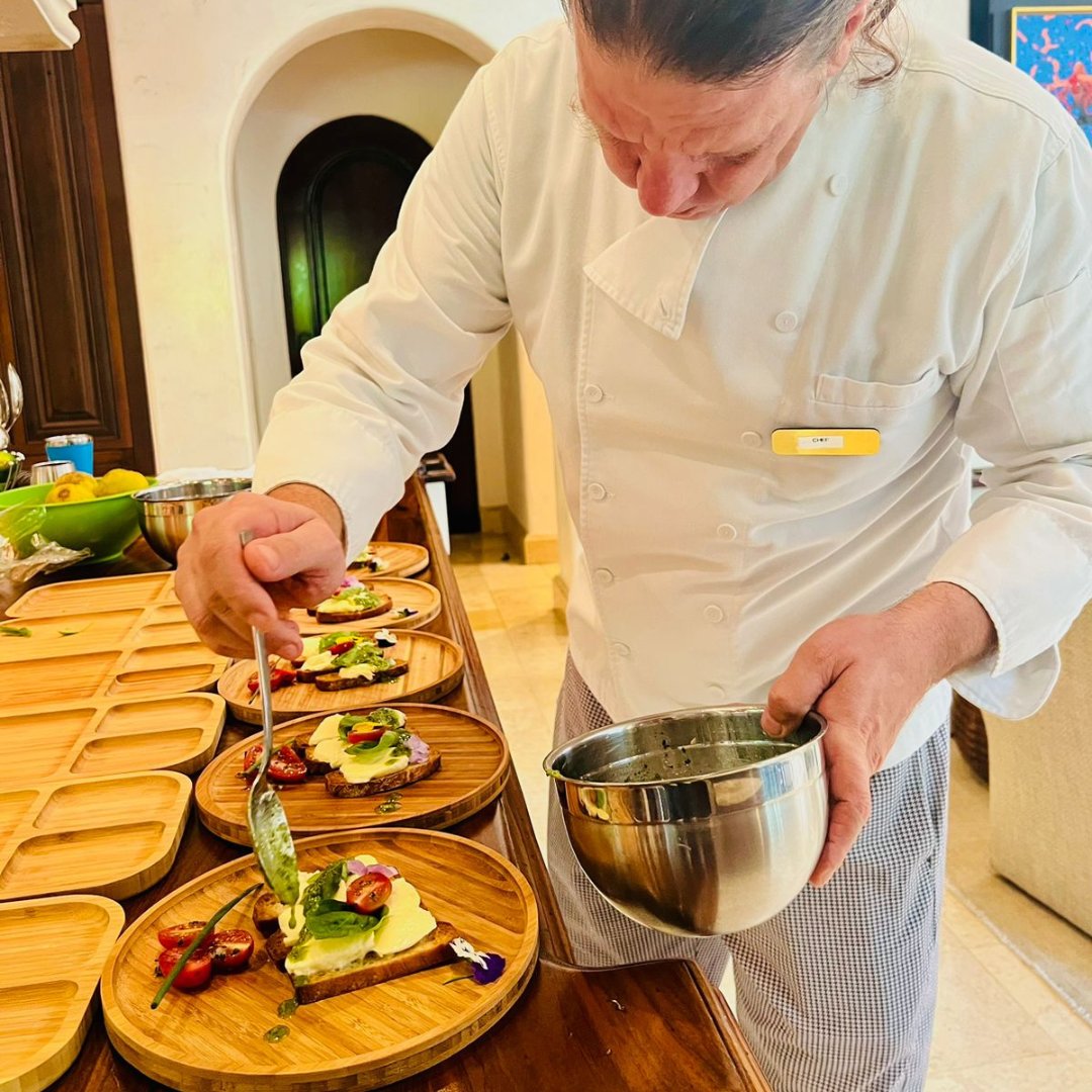 Treat yourself to a luxury dining experience with our private chef service, making every meal a culinary delight.

#PrivateChef #LuxuryCuisine #VillaFirenze #CostaRicanFlavors #CulinaryJourney #LuxuryLiving #CulinaryMaster #VillaFirenzeCuisine #CostaRicanFlavors #CostaRica