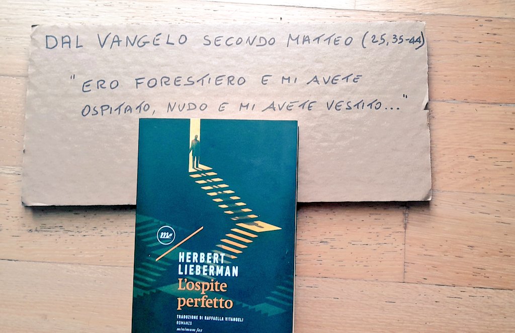 La potenza di questo capolavoro sta nel dimostrare che anche coloro i quali vivono secondo i precetti del Vangelo, vengono comunque osteggiati dalla Legge e dalla Chiesa stessa. Perché Chiesa e Legge da sempre difendono esclusivamente l'ordine sociale.
Bello!
#recensionilibri