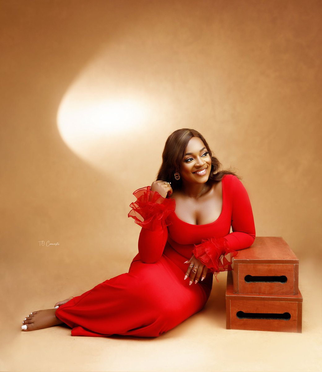 28_Marchborn's tweet photo. It's been 25 revolutions around the sun and the last one was beautiful.

Happy Birthday Blessings!!!
Cheers to more with God on my side🥰🥰! https://t.co/dn2mvsY7vz