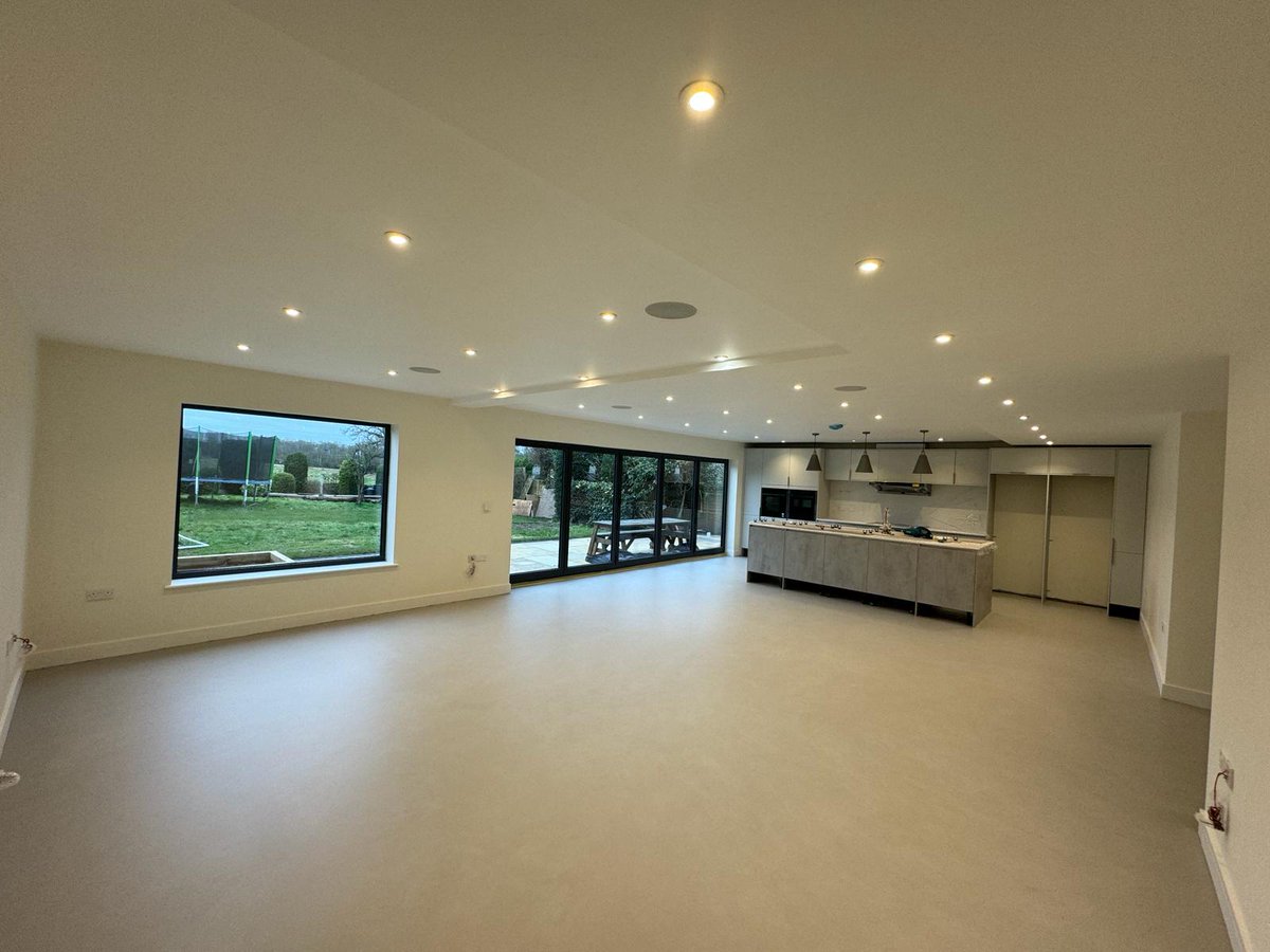 TheAbstractFlo1's tweet photo. Another gorgeous Microcement downstairs kitchen and living area floor installed in Ad Lucem in “Zinc 123” for some amazing clients in Solihull!

Get in touch with our friendly team today to find out if microcement is right for you!

📩 hello@abstractflooringco.com https://t.co/Zl5i04Dyjy