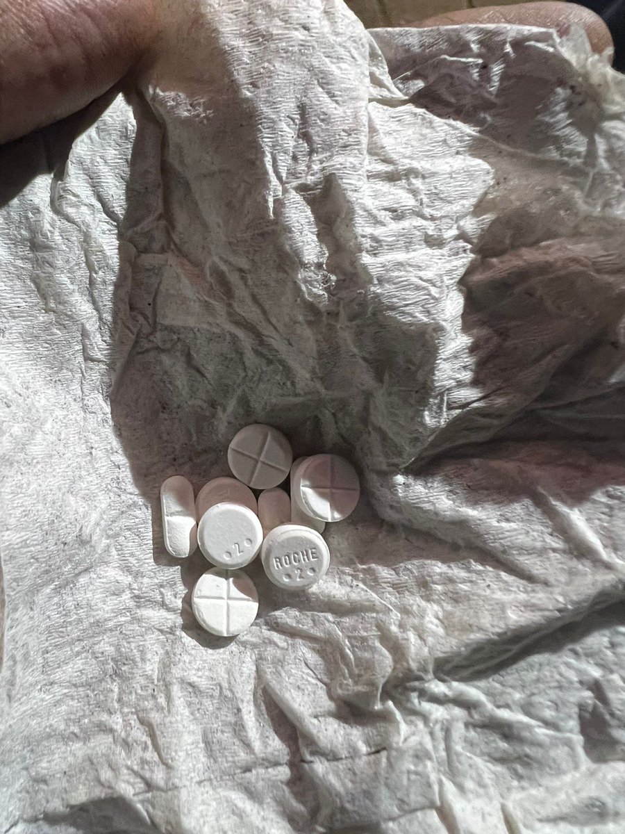 victor_kenani's tweet photo. 2 women arrested by Tamasha management  with drugs last night.That is Stilnox and Rohypnol. Noma sana. Colorless, Odorless and Tasteless. Knocks you off like shit.Kaa macho ama utaamka kesho kutwa bila kitu!! https://t.co/xAOb1pt8WE