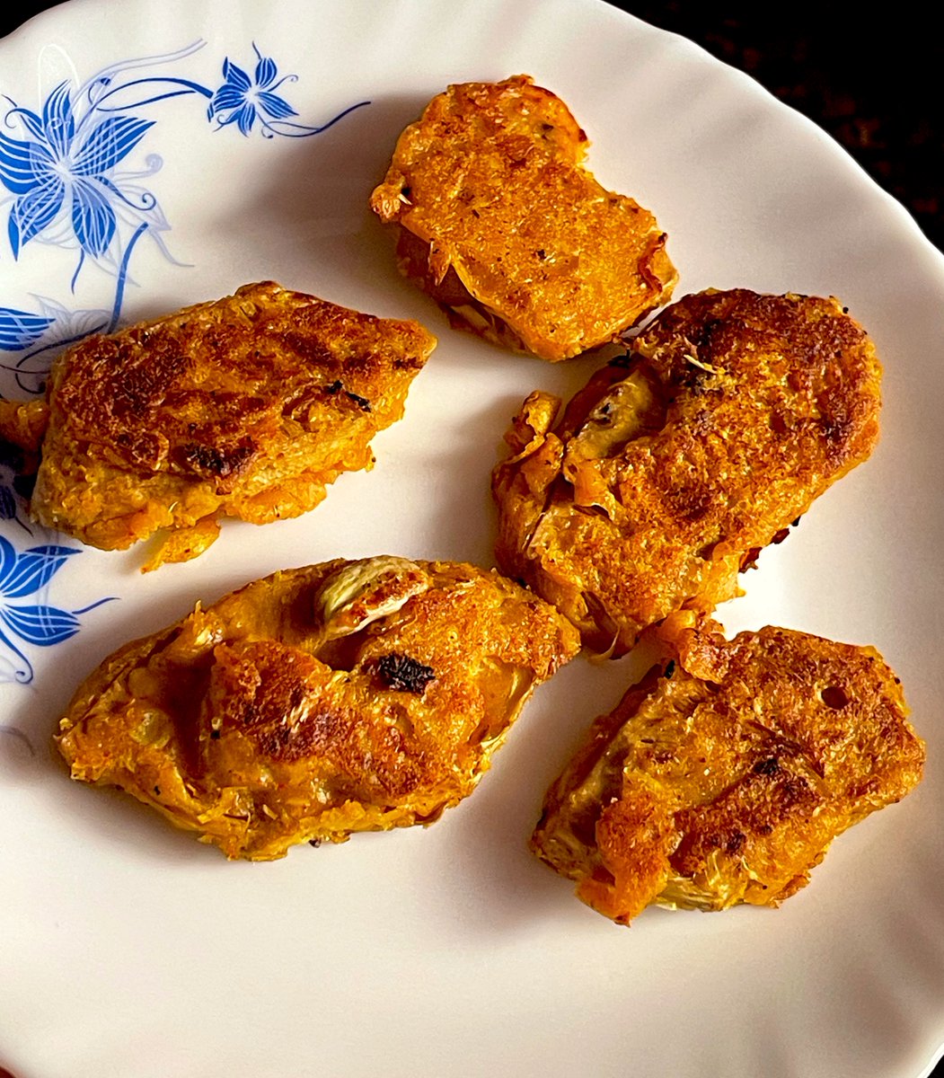 Raw Jackfruit Fritters / ପଣସ କଠା ପିଠଉ 

On a side note, Odisha is the #1 jackfruit producing state in India. (Source - APEDA)