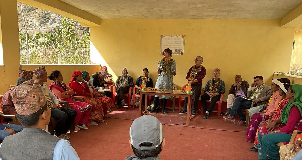 Through @reednepal & Australian Himalayan Foundation, @dfat's ANCP partners, 🇦🇺has supported teachers & parents at 38 #EarlyChildhoodDevelopment centres, 38 schools & 4 learning centres. Great to see youth in Khaptad Chhanna RM continuing education, even in the wake of disasters.