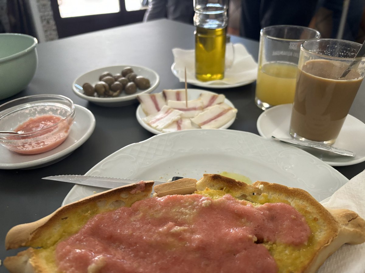 Buenos días, soy andaluz. Hoy tocino alpha como en <a href="/CosasModernas/">Cosas de modernOS</a>