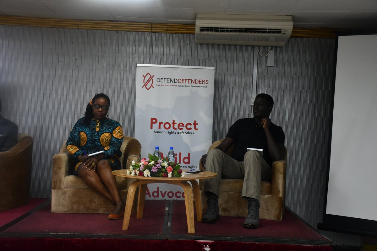 👏Panel discussion on the Mid term Review and the role of #CSO visa vie state role. Panelists are; @Benardmujuni1 from @Mglsd_UG, @Victor_OCHEN the Global Advisor to @UNHCRuganda Ms. Susan Achen from @uwonet and @JesseMugero from @theICTJ #UGUPR2022_26 #TogetherWeDefend