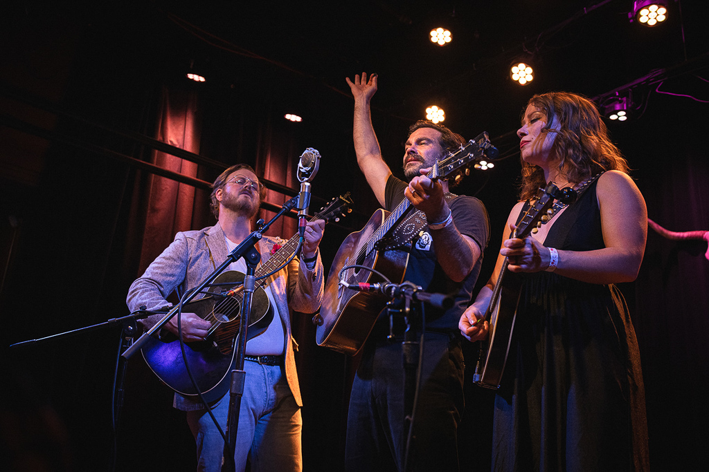 A mid-week treat at the @tractortavern with @TheLoneBellow walking us into the storm with some love songs for losers. (📸 Samantha Witt)