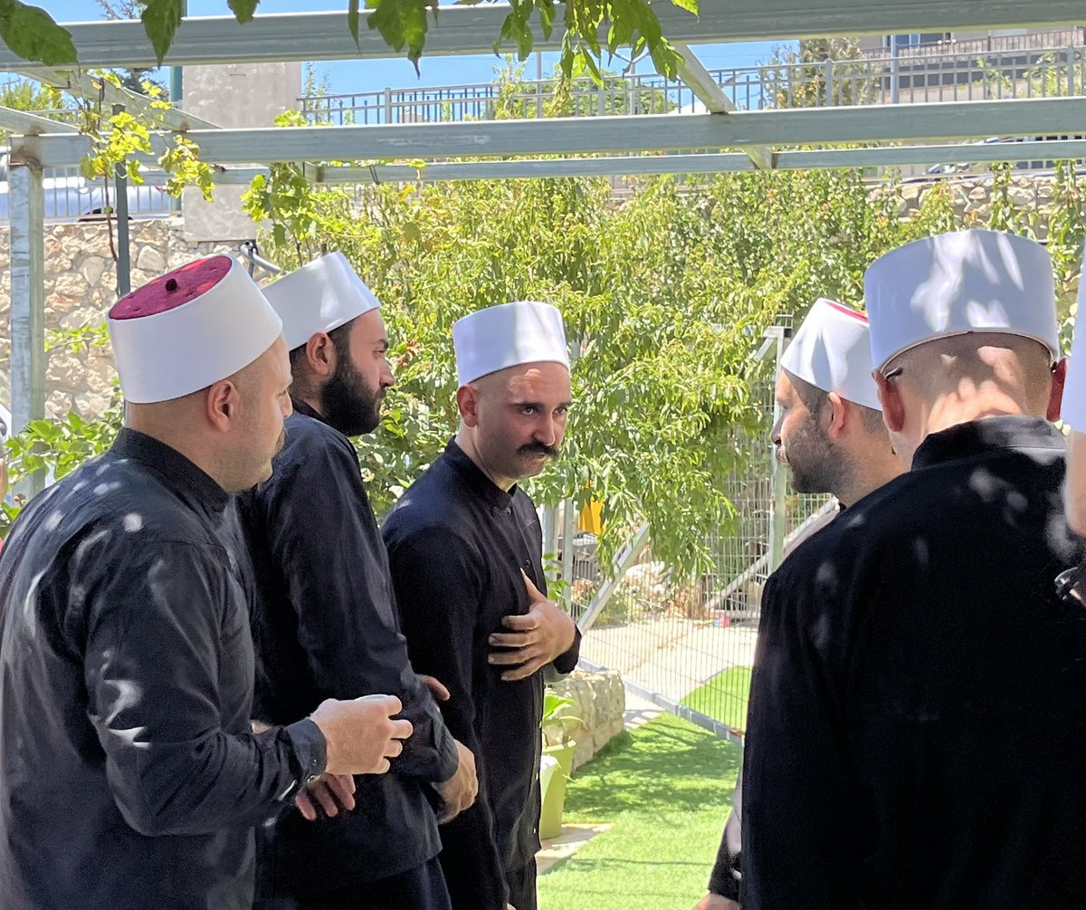 My religion is about #modesty, #respect, #love, #peace and #humanity. 💚❤️💛💙🤍 #Druze