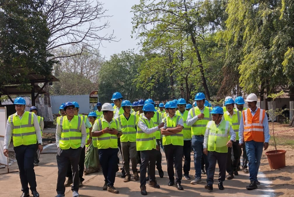Shri Balwant Singh, MD, OMC visited Ferrochrome Unit, Jajpur along with Directors &amp; senior officials to oversee the transformation of IFCAL with considerate focus on further improvement. #MiningHappiness