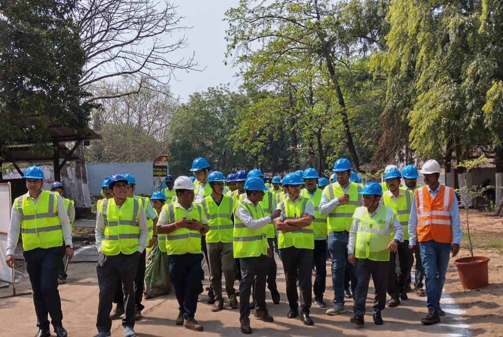 Shri Balwant Singh, MD, OMC visited Ferrochrome Unit, Jajpur along with Directors & senior officials to oversee the transformation of IFCAL with considerate focus on further improvement. #MiningHappiness