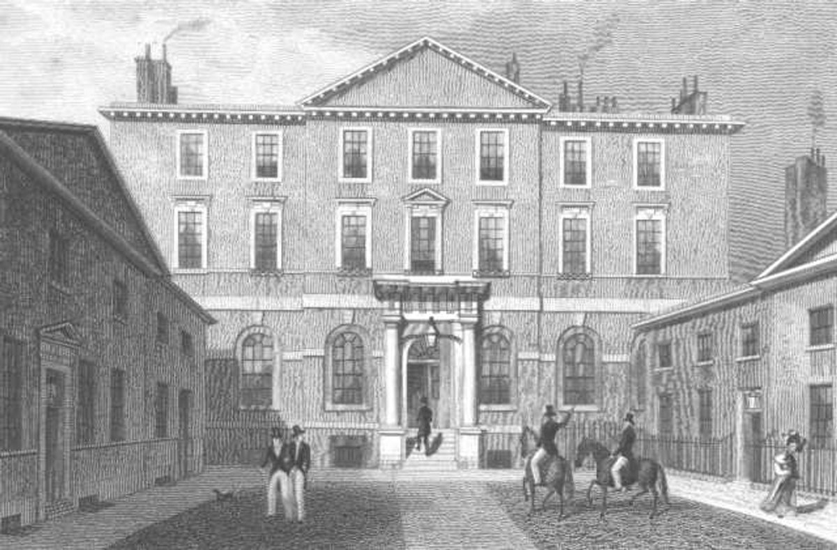 #OTD 1814 Byron writes from The Albany 'This night got into my new apartments... Spacious, and room for my books and sabres'