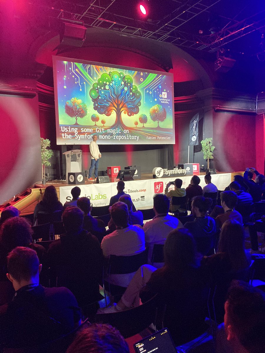 sensiolabs's tweet image. 🎉 C’est parti pour le #Symfony_Live Paris 2024 !
Très heureux de revoir la communauté française de #Symfony pour 2 jours de conférence 🏰
Passez sur notre stand pour tenter votre chance à nos challenges 🍀