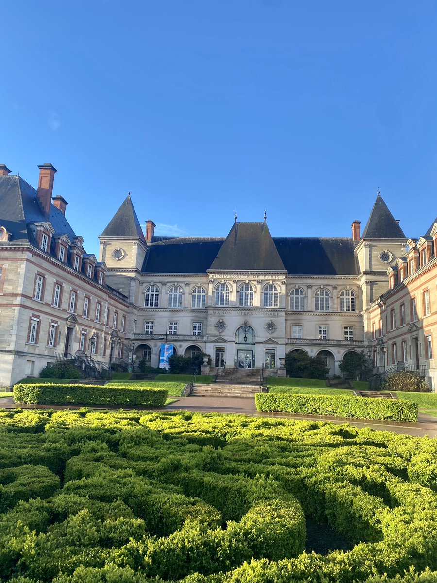 sensiolabs's tweet image. 🎉 C’est parti pour le #Symfony_Live Paris 2024 !
Très heureux de revoir la communauté française de #Symfony pour 2 jours de conférence 🏰
Passez sur notre stand pour tenter votre chance à nos challenges 🍀