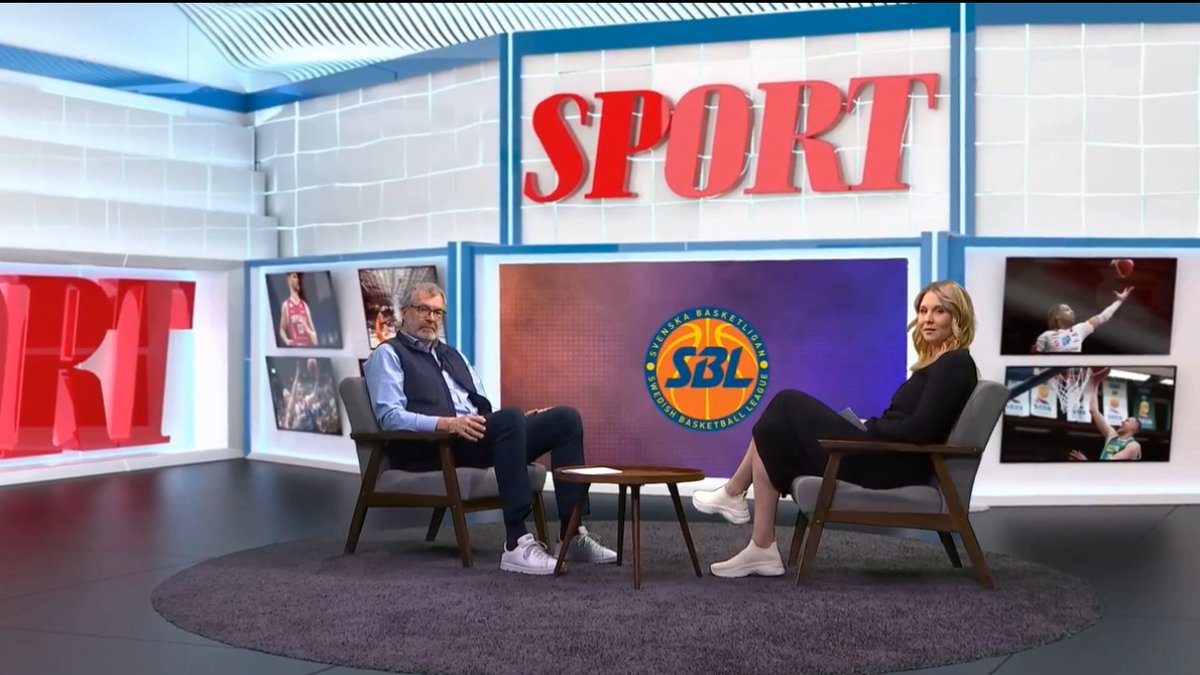 15.00 släpper vi ett 40 minuter långt slutspelsmagasin med fokus på kvartsfinalerna som inleds på tisdag 🏀🎥

Dessutom har vi gäster från varje lag med oss 🔥 @sbl_herr