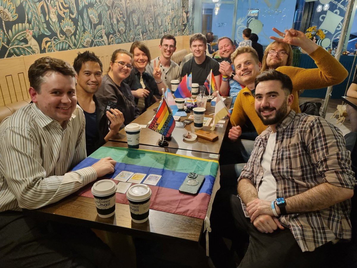 Another lovely #lgbtq gathering at @CuppaChaii #Wimbledon, thus time with extra flags and card games!! We'll be back here Wednesday 24th April from 6:30pm, before then at Pawelek restaurant in #Mitcham, Saturday 13th April from 11am 🏳️‍🌈☕🏳️‍⚧️