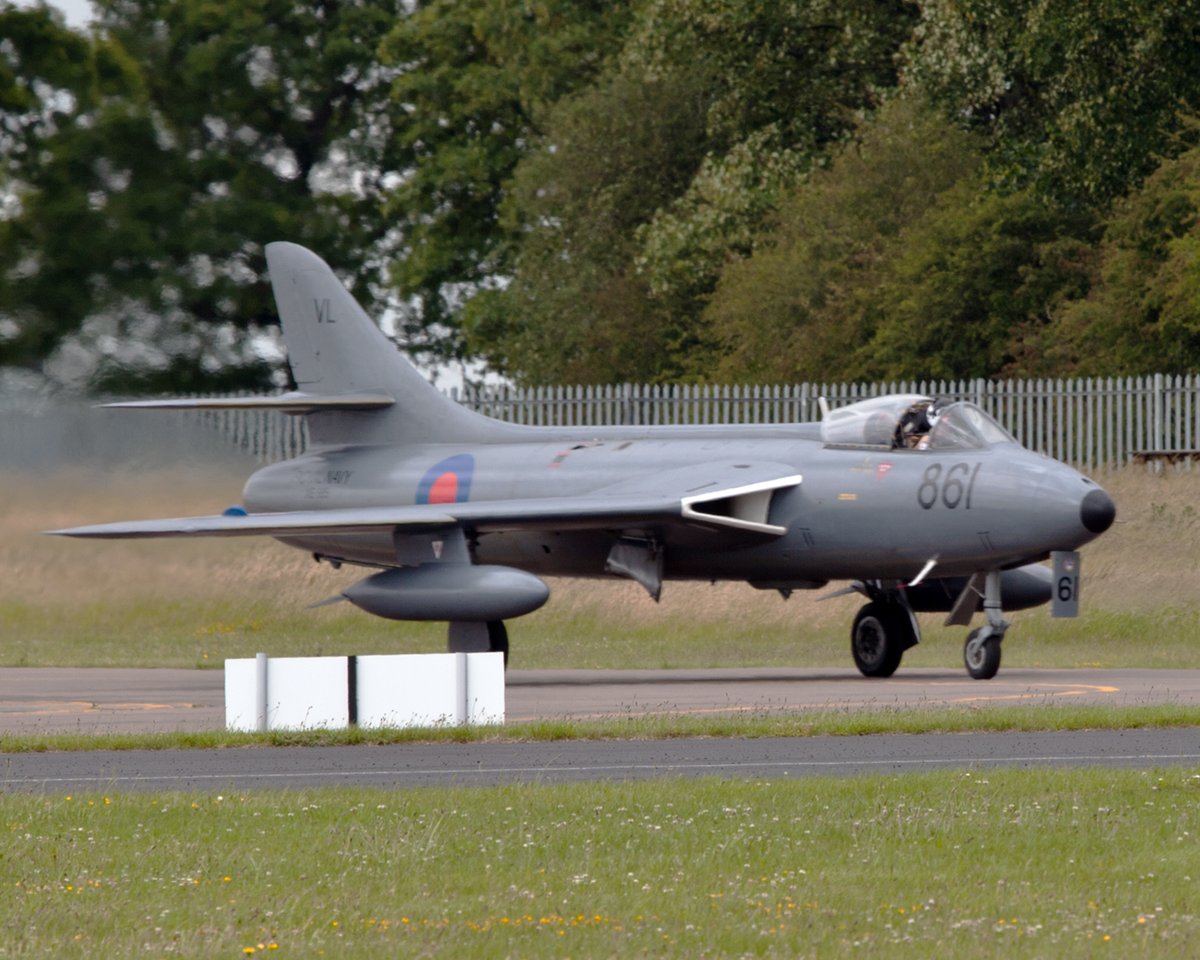 Hunter GA11
#hunter #royalnavy #fradu #classicjet #jet #aviationphotography #militaryaviation #militaryaviationphotography #planesofinstagram #hawker #hunter #hawkerhunter #hawkerhunters #fighterjet #fighterjets #jetfighter #aircraft #classicjet #vintagejet #airshow #hunterjet