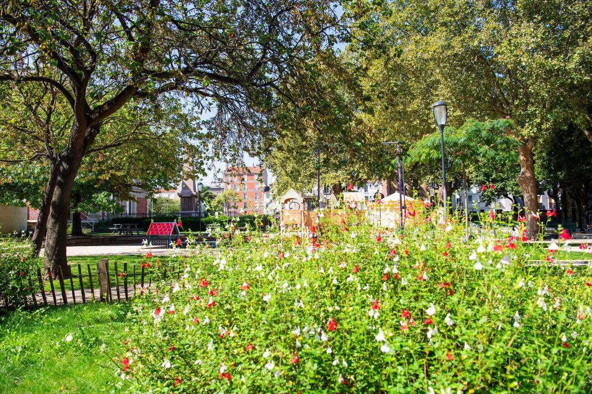 Alfortville_94's tweet photo. 📣A partir de ce mardi 2 avril, les horaires d'ouverture des parcs et jardins sont étendus de 9h à 20h !
🌷Ce printemps et cet été les Alfortvillaises et Alfortvillais vont pouvoir profiter des beaux jours dans les 23 parcs et jardins de la Ville.
#Parcsetjardins #Alfortville https://t.co/JgTpKZMmXx