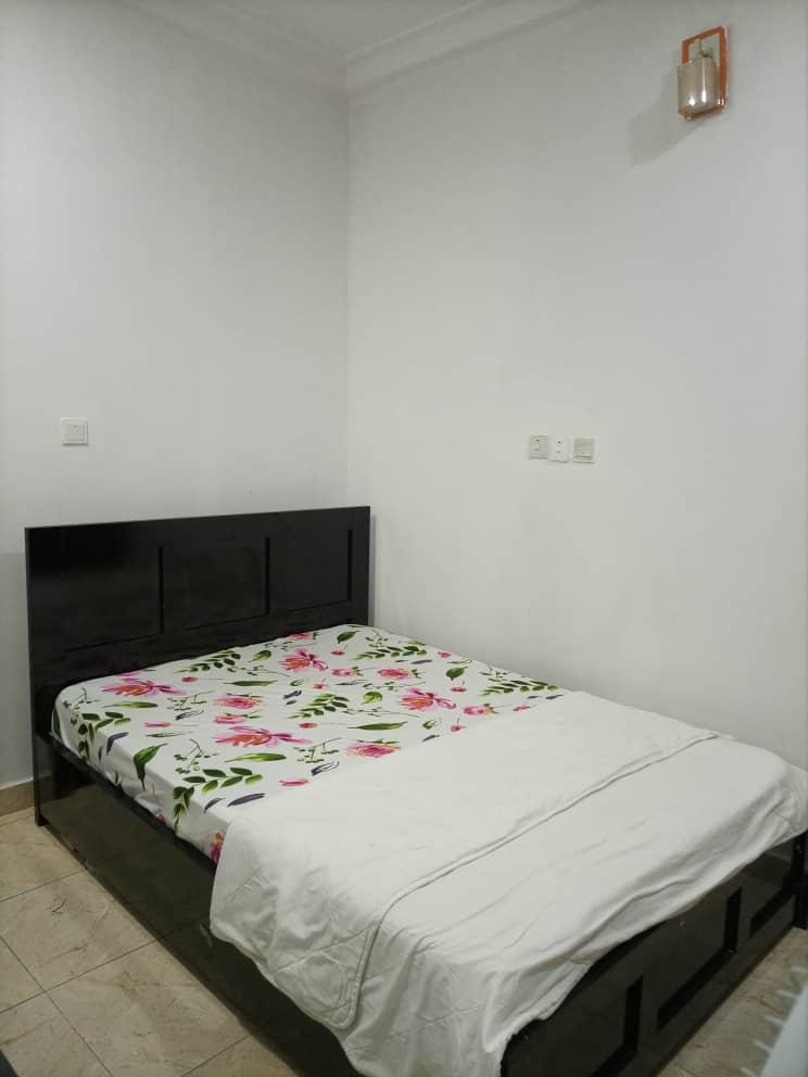 Synergyrealpro's tweet image. A nice studio apartment for short-let, its located within a serene estate environment at Apo, Abuja.
it comes with a smart TV, DSTV, furnished kitchen etc.
We recommend viewing.
price:#12,000 per day.
Contact - 08188862193