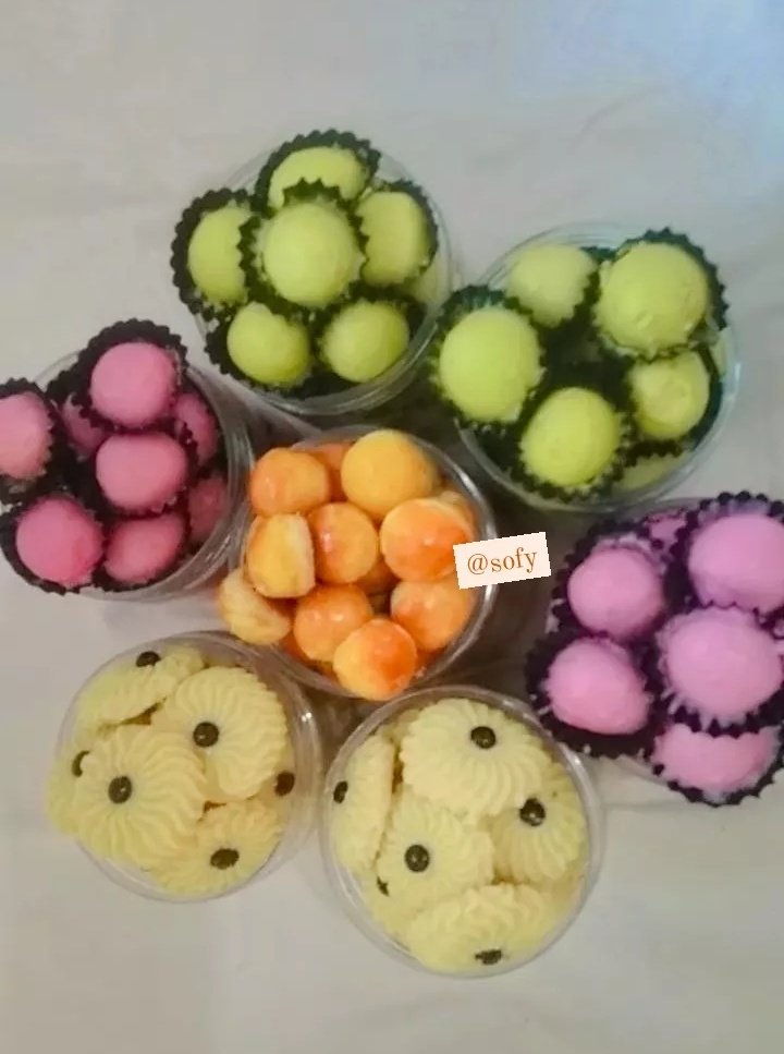 Ini nastar balut coklat🤤
Tapi Tetep ya isinya nanas. Bukan janji palsuh..
Terbuat dari bahan premium berkualitas dijamin endolitah😘

Ayokk donk follower keceh gue pada jajan😍
Aselih buatan tangan sendiri ga pake kaki.
Yg ga jajan, gue blokirin satu satu⛏️🤣😂