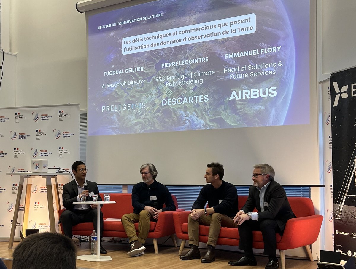 🚀 Hier soir, nous organisions avec @Stratolia et l'@Agence_ID, la conférence 'Le futur de l'observation de la Terre'. De nombreux participants sont venus écouter les acteurs de l'observation de la Terre présenter leurs visions et projets futurs. bit.ly/3IWlOIU