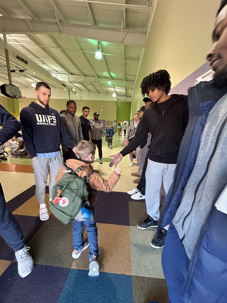 First High Five Friday for the spring semester! Thursday edition today! Thank you Harvest Time Academy for allowing us to come greet your students this morning! 🦁🏀| #Family