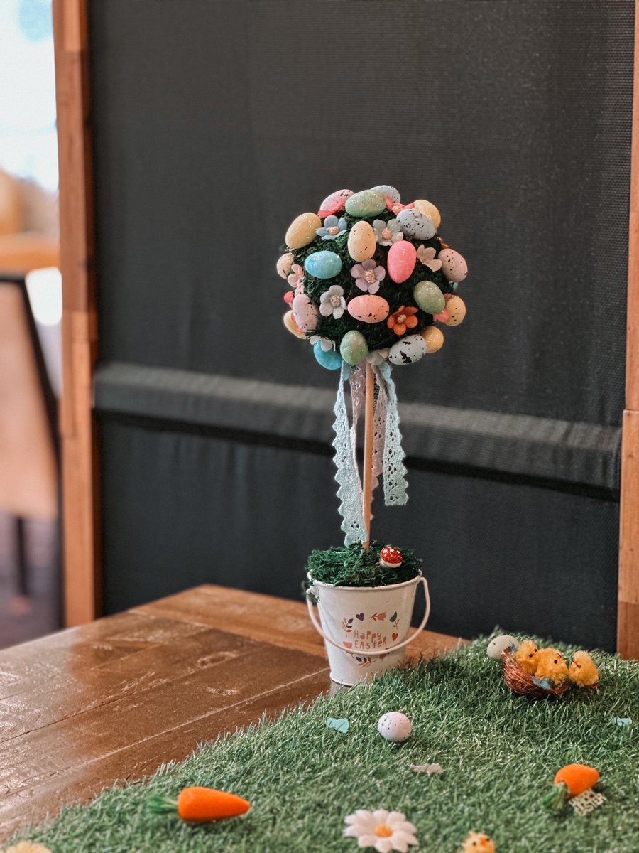 TheLincolnHotel's tweet image. Easter in our Lounge 🐰🐣 

#EasterDecorations #EasterTable #EasterTheme #EasterInspo #Lincoln #TheLincolnHotel