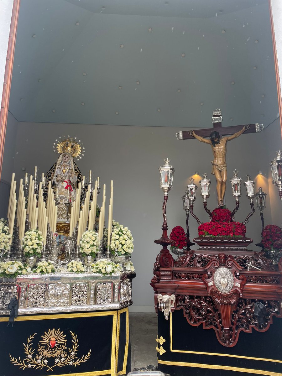 hdaddolorescord's tweet photo. Imágenes de nuestros Sagrados Titulares en sus pasos procesionales. https://t.co/QQ191Cj1iN